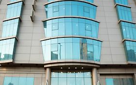 فندق جولدن تاور